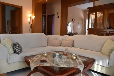 Image de Kyveli house Summary: