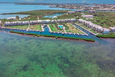 Indigo Reef #48 ~ Pirates Cove