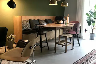 Image de Modern townhouse in family friendly area
