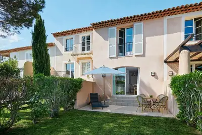 Image de Saint Tropez Golf - Maison Tulipe