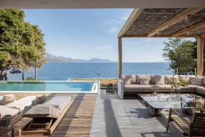 Image de Villa Mia Terra. Stunning Beachfront Villa.