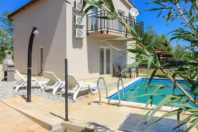 Image de Maison de vacances pour 7 personnes env. 120 qmà Medulin, Istrie (Côte sud de l'Istrie)