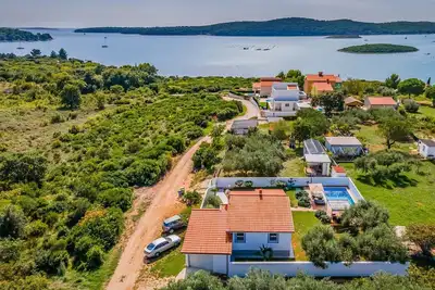 Image de Maison de vacances pour 4 personnes env. 120 qmà Medulin, Istrie (Côte sud de l'Istrie)