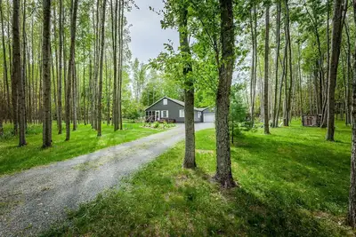 Image de The Birchwood Escape - Entire Vacation Home close to the lake and dunes