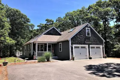 Beautiful Cape home. Minutes from beaches, restaurants, bike paths & shopping.