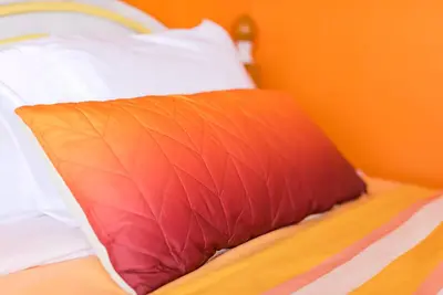 Image de Enter into our Vibrant room \"Sunset Crush\"