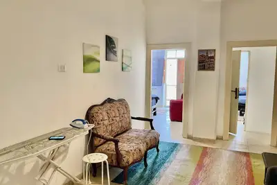 Image de Appartement privé cosy au centre d'Amman à 5 minutes du centre-ville