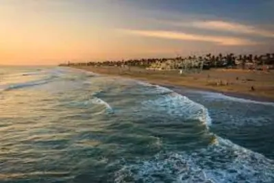 Image de Classic summer vacation cottage. 5-minute walk to the shore/