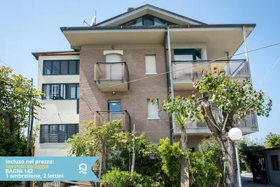 Image de Se007 - Senigallia, one bedroom apartment on the sea with beach