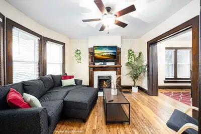 Image de Spacious 4bd 2ba Home Near Osu