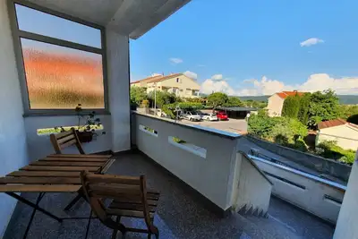 Image de Appartement de deux chambres avec la terrasse et la vue sur le mer Krk (A-9718-a)