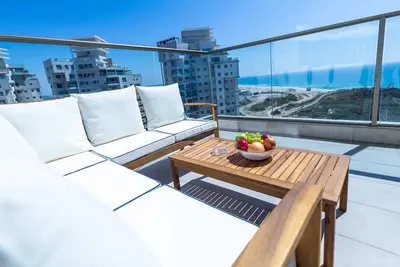 Image de O&O Group - SeaFront Luxurious 3 Br Apartment