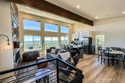 Image de Bryce View Cabin - New Cabin with Amazing Views!