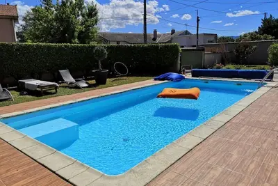 Lananas, Maison Avec Piscine