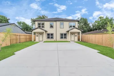 Image de 2 Homes! Sleeps 20 | Games| Gated Parking & More! , 2 Homes! Sleeps 18 | Games| Gated Parking & More!