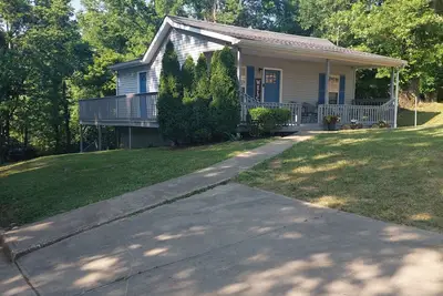 Image de Secluded cozy hideaway in town for 6. Ark 1 mile