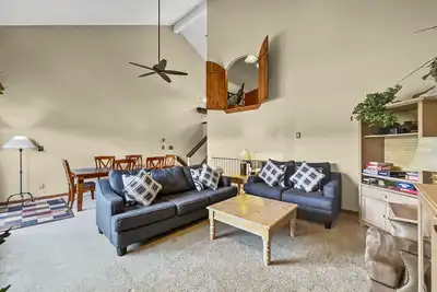 Image de Beautiful townhome with amazing views. Hot tub/Pool Clubhouse. 111h