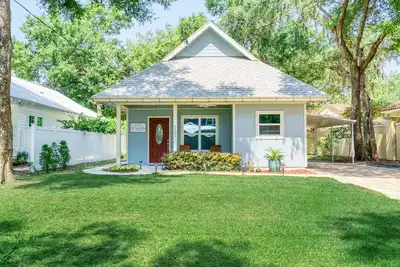 Image de Tranquil beach cottage in historic American Beach! 5 min walk to the beach!