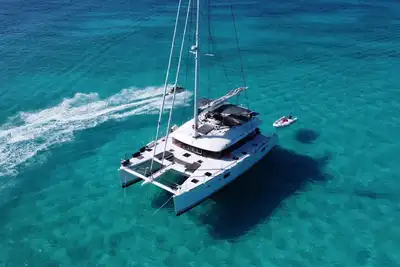 Image de All inclusive luxury sailing catamaran Amura in Nassau, Bahamas