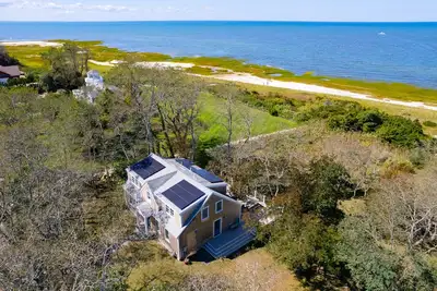 Image de Sunset Horizon: 038-Oa  Newly Renovated Waterfront Beach House near Rock Harbor