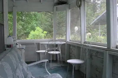 Image de the Corner cottage: Overlooking Hayden Brook, Steps to Lakewood Summer Theater