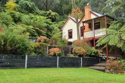 Image de Whitlow Manor. Cosy Family Stay. Woodfire. Walk to Town