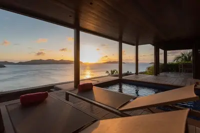 Safari in Pointe Milou by Personal Villas - Amazing Sunset and Ocean Views
