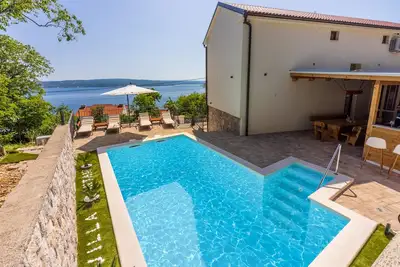 Image de Villa Antani with heated pool, sauna and jacuzzi