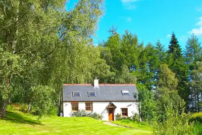 Image de Secluded Woodland Cottage set in Over 3 Acres of Private Grounds