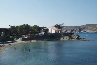 Image de Beachfront villa with unbeatable views of the village