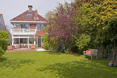 Image de Stylish Villa near Haarlem –Garden, Gym & Beach by Bike, Easy Access to Amsterdam