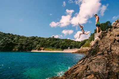 Image de Seaside Serenity: Luxury Glamping Getaway - Sleeps 6