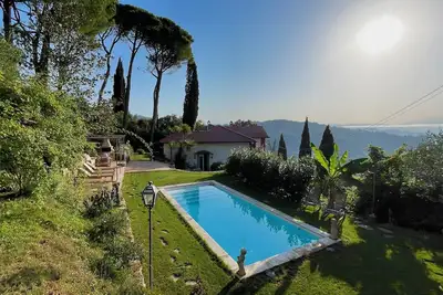 Image de Villa Spenser - CinqueTerre \nHistoric villa with sea view pool, A/C, 8 pax