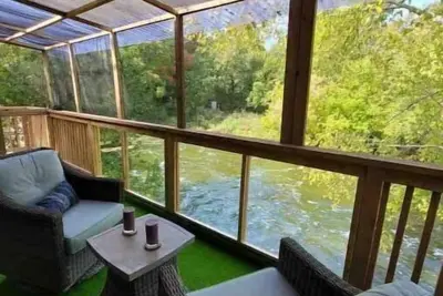 Image de River’s Edge Cozy Retreat