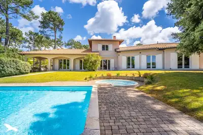 Image de Villa lake ocean forest