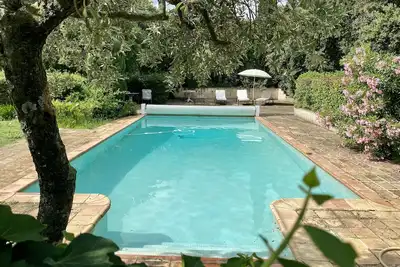 Image de Villa Proche de Toutes Commodités Dans un Environnement Calme et Fleuri