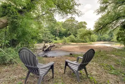 Image de Historic Nature Retreat in McComb w/ River Access