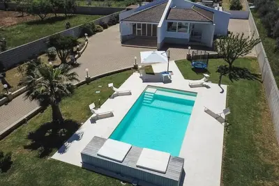 Image de 5 Bedroom Villa in Parabita