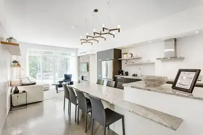 Image de Tremblant Oasis: Luxury, Nature, Hot Tub, Views!