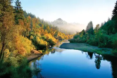 Image de Riverfront getaway with Wine Tastings Included