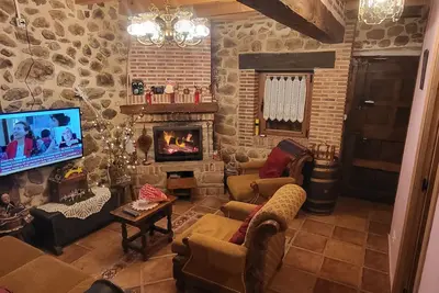 Preciosa Casa con Barbacoa Chimenea y Piscina