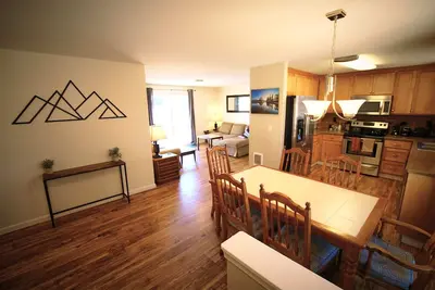 Image de Bright 4-bedroom home near Airport & Bend w/big backyard