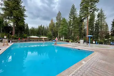Image de Mosaic Magic at Northstar By Tahoe Getaways -  Private Hot Tub + Hoa Access