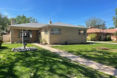Image de Charming brick home in The Avenues.