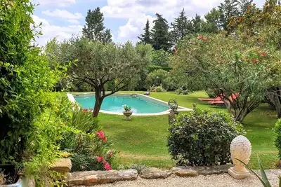 Image de Nouveau en Provence! Charme, proche Uzès, beaux Jardins et Piscine, Mas du 18ème environ, A/C