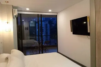 Image de A modern and Homely Suite w/ Pool and Gym-2a/C