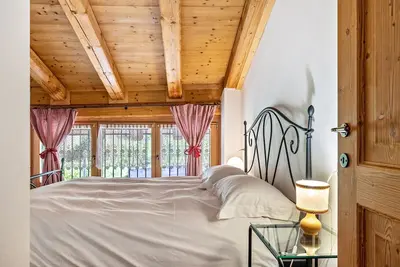 Image de Appartement de vacances \"Agritur Piazera Attico\" avec vue sur la montagne