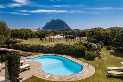 Image de Villa with Private Pool and Tavolara View