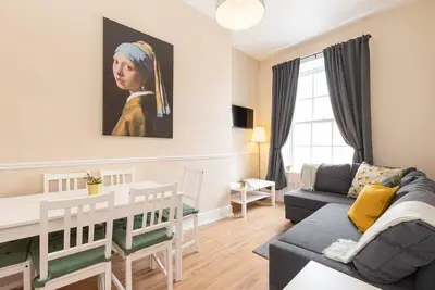Image de Bright Citycentre 2Bed apt in Georgian Building
