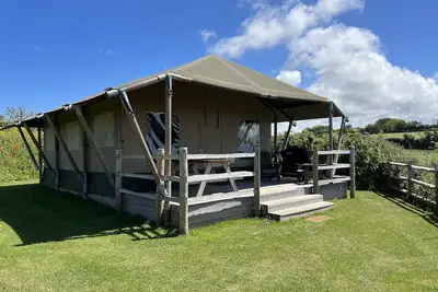 Image de Luxurious Glamping Tent with Panoramic Sea Views - sleeps 6!